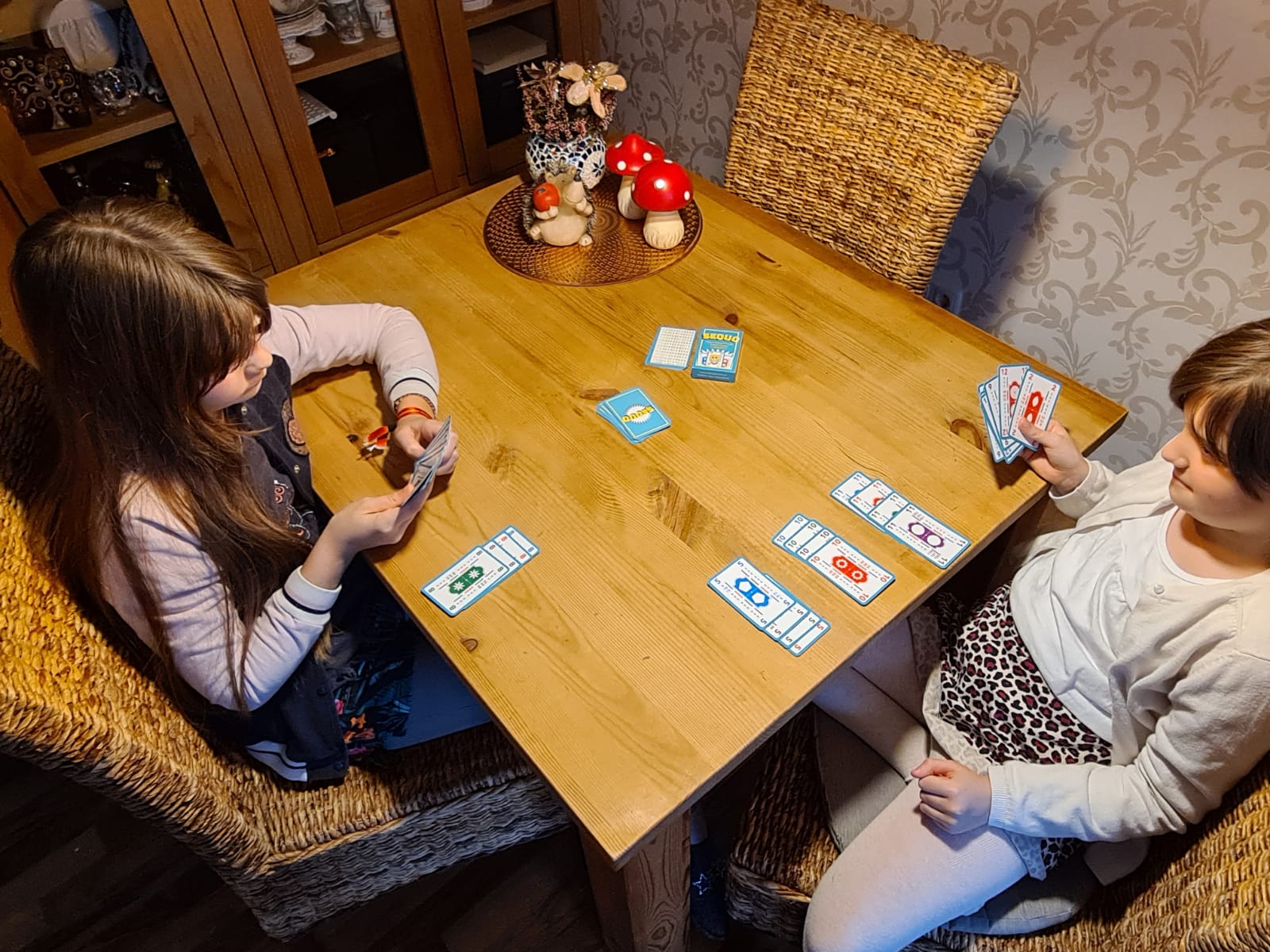 Children playing Sequo